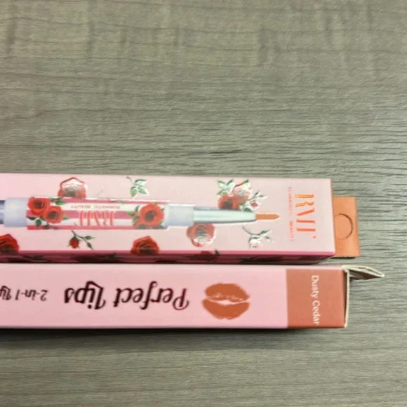 ❌SOLD OUT ❌🔥2-in-1lip duo Romantic Beauty 🔥 - Picture 6 of 11